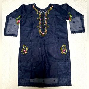 Beautiful Blue Floral 3 Piece Pakistani Salwar Kameez